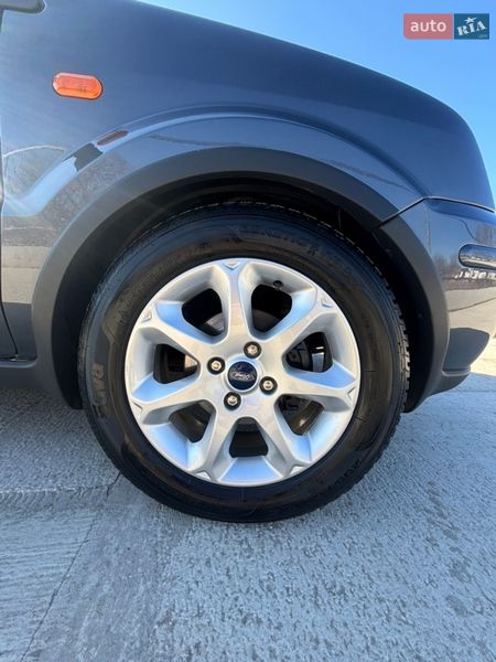 Хэтчбек Ford Fusion 2005 в Луцке
