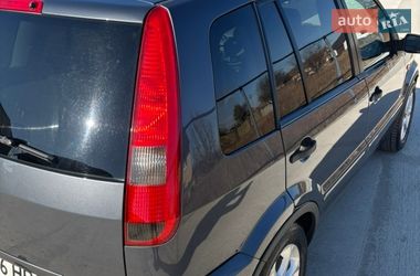 Хэтчбек Ford Fusion 2005 в Луцке