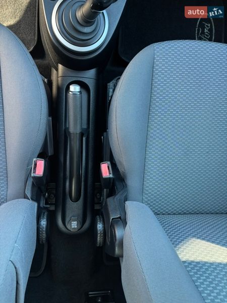 Хэтчбек Ford Fusion 2005 в Луцке