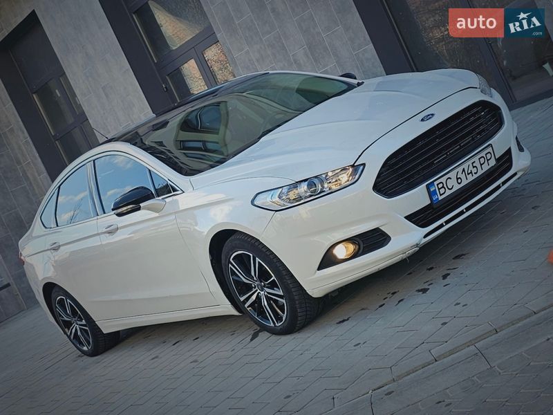 Седан Ford Fusion 2014 в Львове