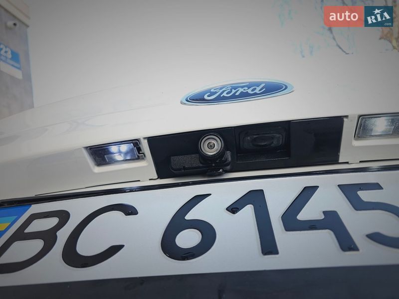Седан Ford Fusion 2014 в Львове