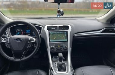 Седан Ford Fusion 2015 в Буче