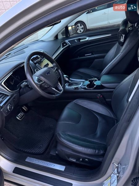 Седан Ford Fusion 2015 в Дніпрі