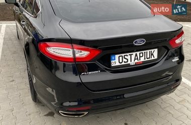 Седан Ford Fusion 2016 в Снятине