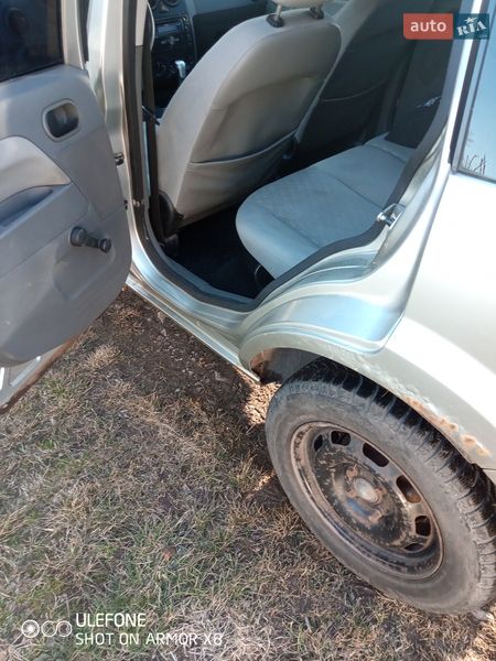 Хэтчбек Ford Fusion 2003 в Киеве