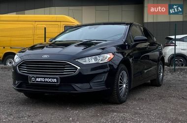 Седан Ford Fusion 2018 в Киеве