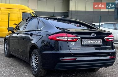 Седан Ford Fusion 2018 в Киеве
