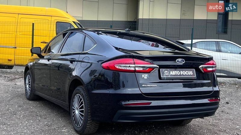 Седан Ford Fusion 2018 в Киеве