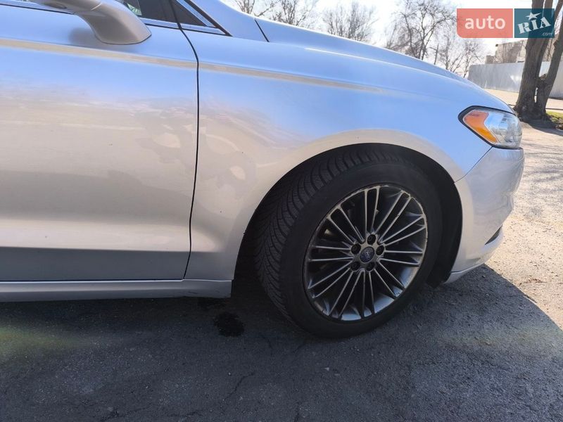 Седан Ford Fusion 2014 в Кременчуге