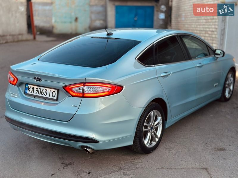 Седан Ford Fusion 2013 в Киеве