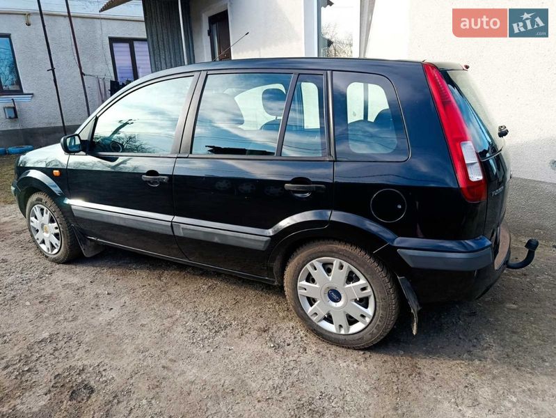 Хетчбек Ford Fusion 2005 в Івано-Франківську