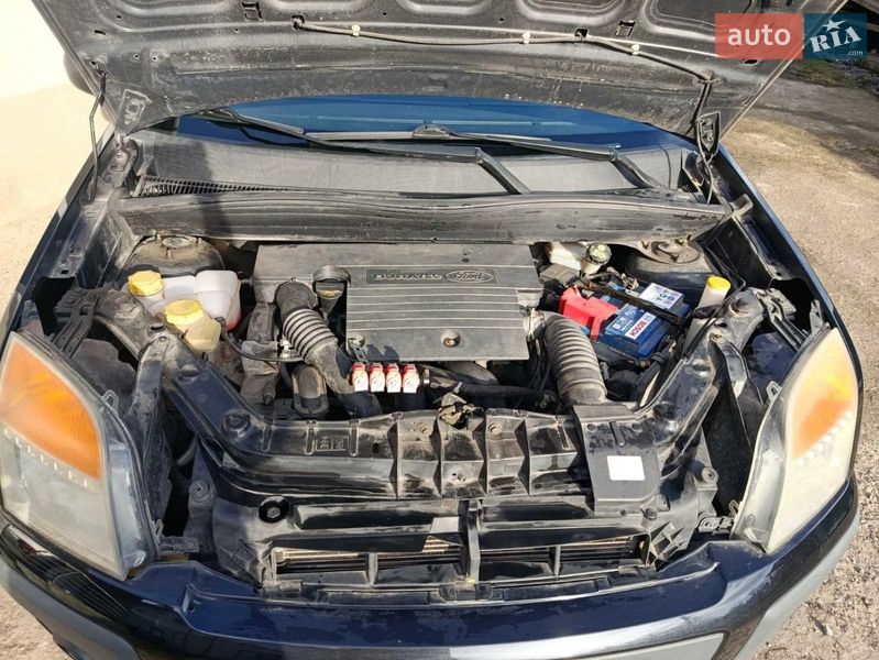 Хетчбек Ford Fusion 2005 в Івано-Франківську