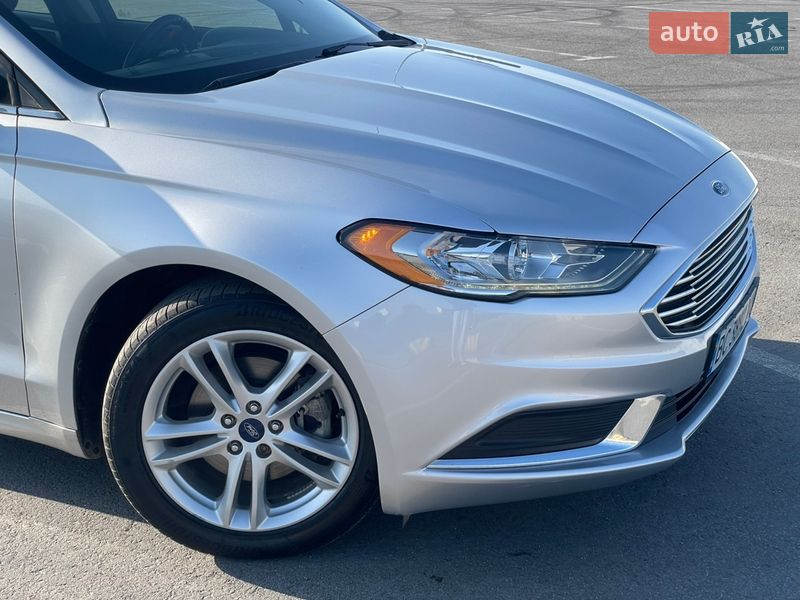 Седан Ford Fusion 2018 в Львове