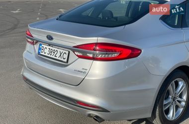 Седан Ford Fusion 2018 в Львове