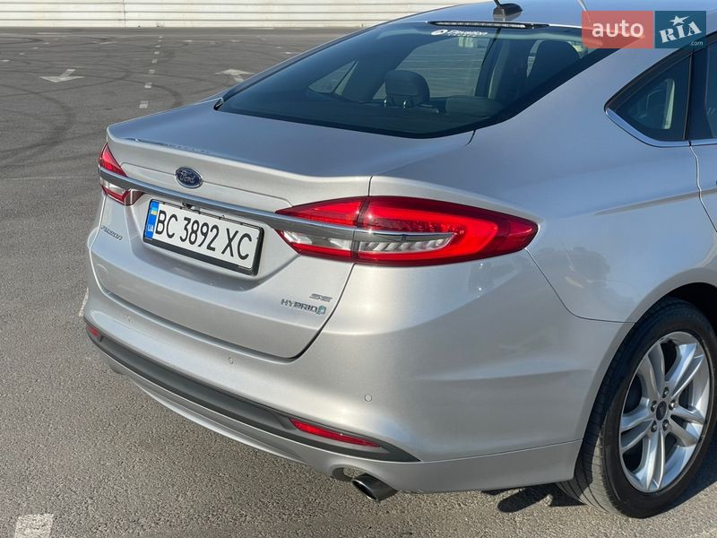 Седан Ford Fusion 2018 в Львове