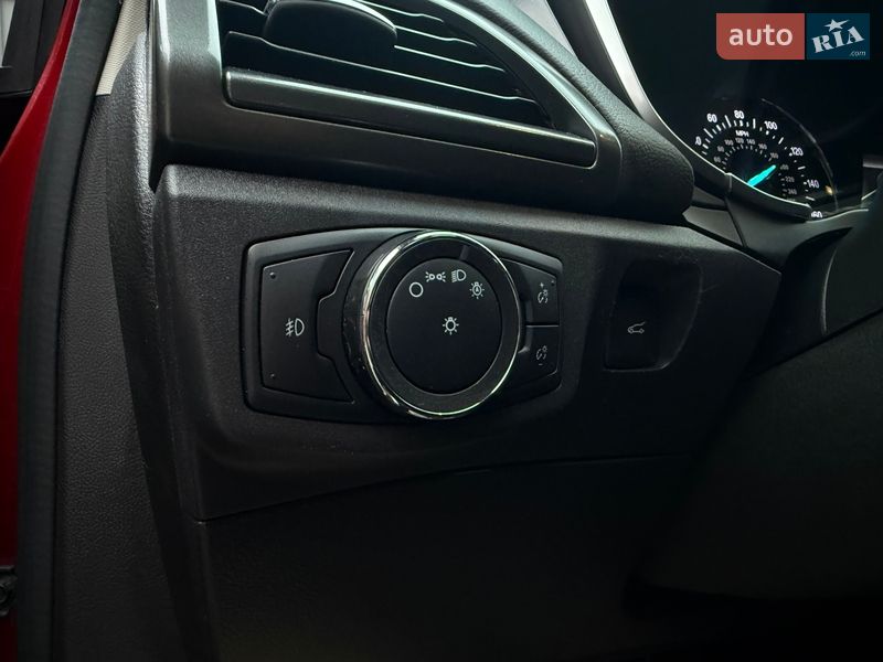 Седан Ford Fusion 2014 в Одесі