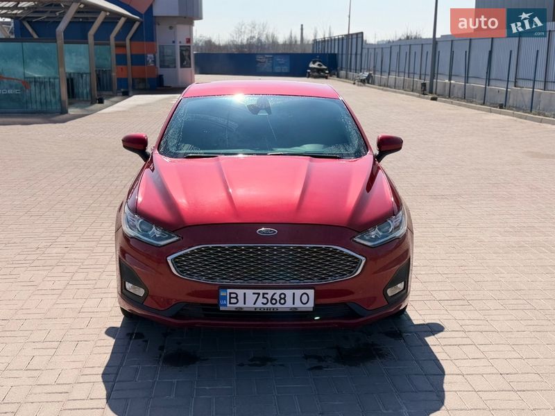 Седан Ford Fusion 2019 в Полтаве