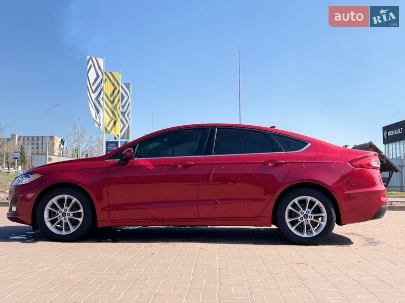 Седан Ford Fusion 2019 в Полтаве