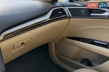 Седан Ford Fusion 2015 в Львове