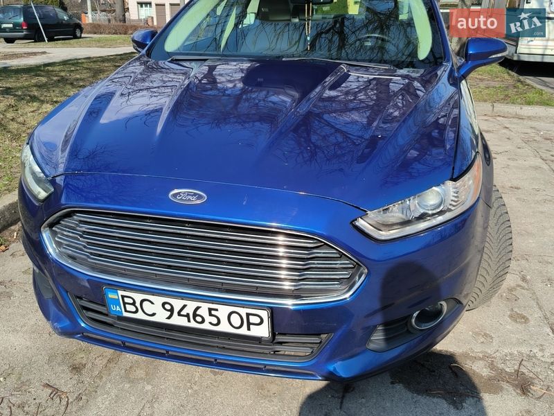 Седан Ford Fusion 2015 в Львове