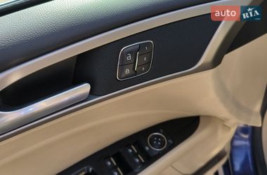 Седан Ford Fusion 2015 в Львове