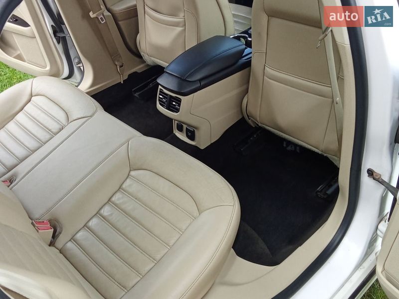 Седан Ford Fusion 2014 в Луцке