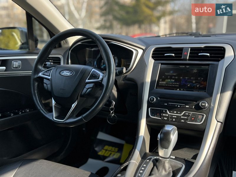 Седан Ford Fusion 2015 в Львове