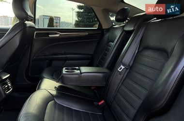 Седан Ford Fusion 2015 в Львове