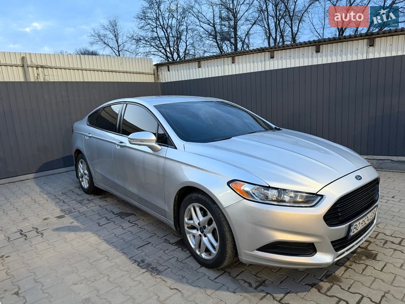 Седан Ford Fusion 2016 в Тернополі