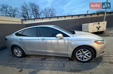 Седан Ford Fusion 2016 в Тернополі