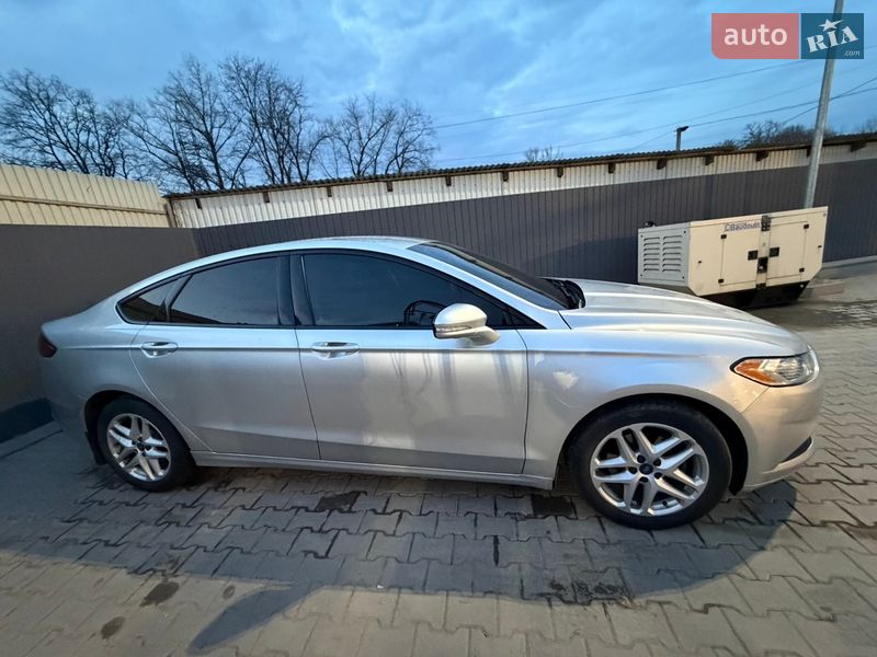 Седан Ford Fusion 2016 в Тернополі