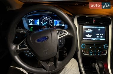 Седан Ford Fusion 2016 в Тернополі