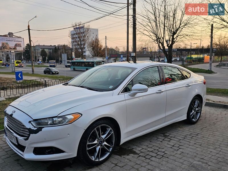 Седан Ford Fusion 2014 в Львове