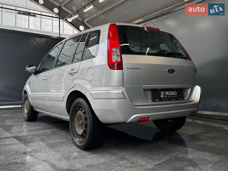 Хэтчбек Ford Fusion 2011 в Киеве