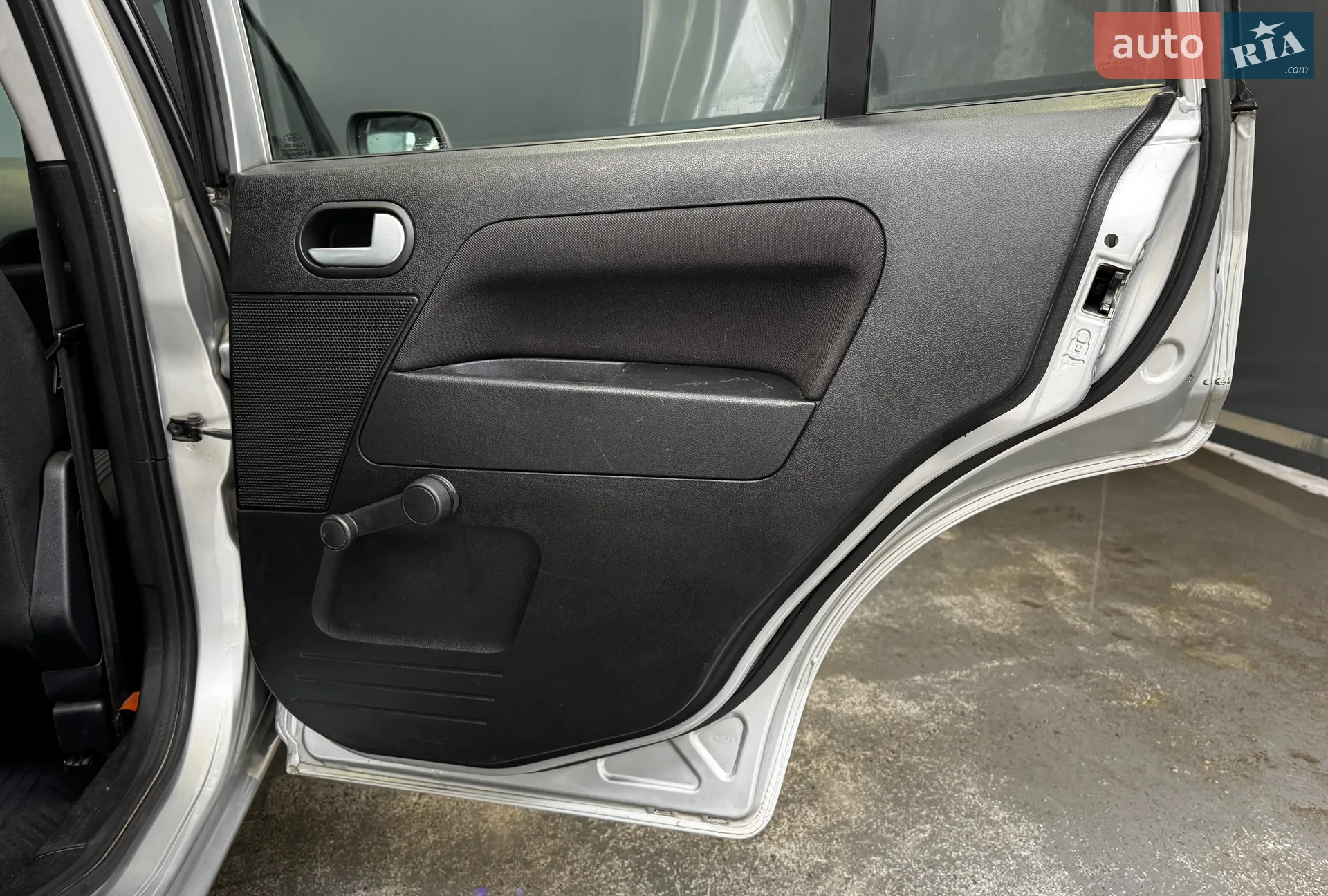 2011 Ford Fusion - мініатюра 32