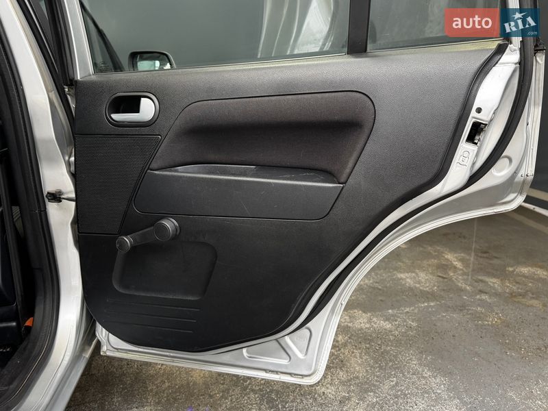 Хэтчбек Ford Fusion 2011 в Киеве