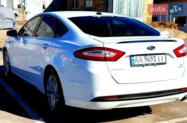 Седан Ford Fusion 2015 в Києві