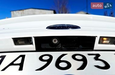 Седан Ford Fusion 2015 в Києві