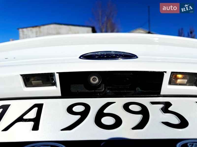 Седан Ford Fusion 2015 в Києві