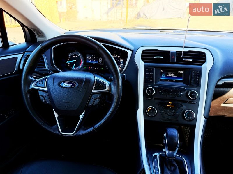 Седан Ford Fusion 2015 в Києві