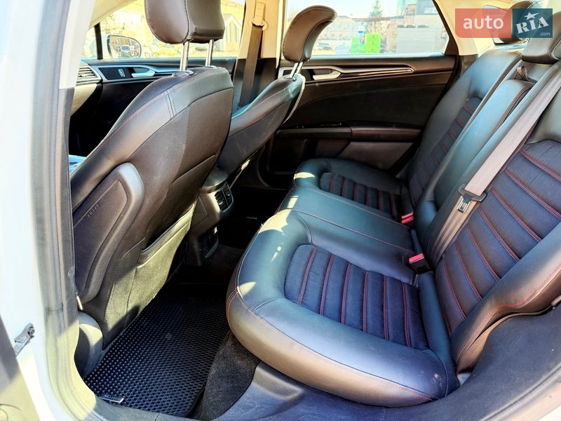 Седан Ford Fusion 2015 в Києві