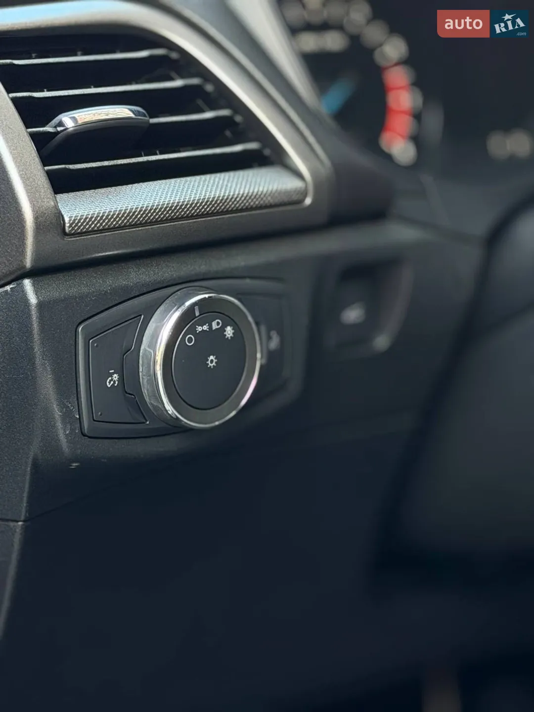 2019 Ford Fusion - мініатюра 28