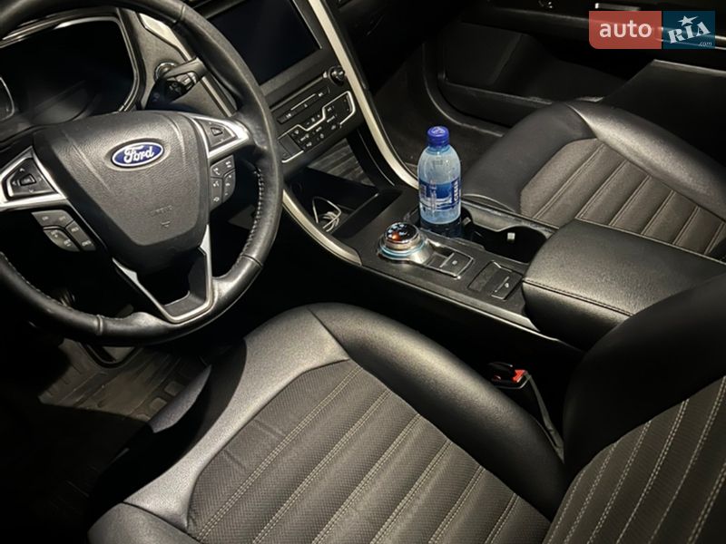 Седан Ford Fusion 2016 в Коломые