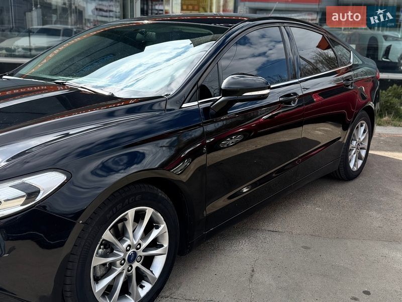 Седан Ford Fusion 2017 в Одесі