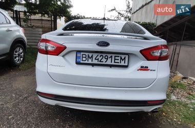 Седан Ford Fusion 2015 в Ромнах