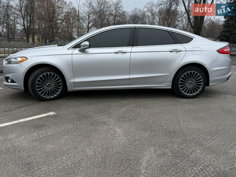 Седан Ford Fusion 2016 в Сумах