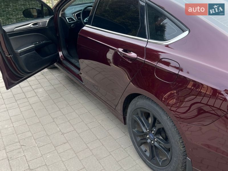 Седан Ford Fusion 2016 в Коломые