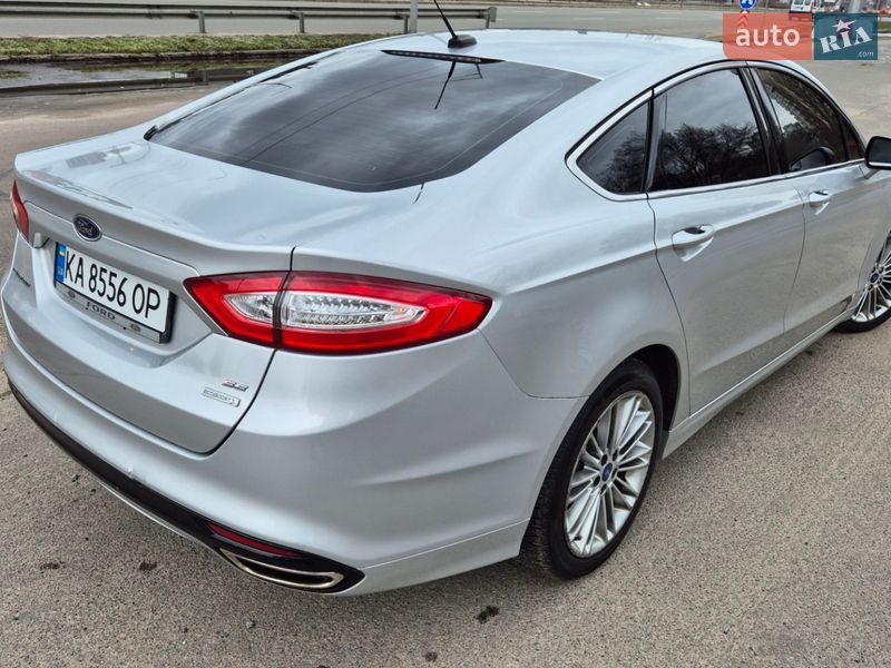 Седан Ford Fusion 2014 в Києві