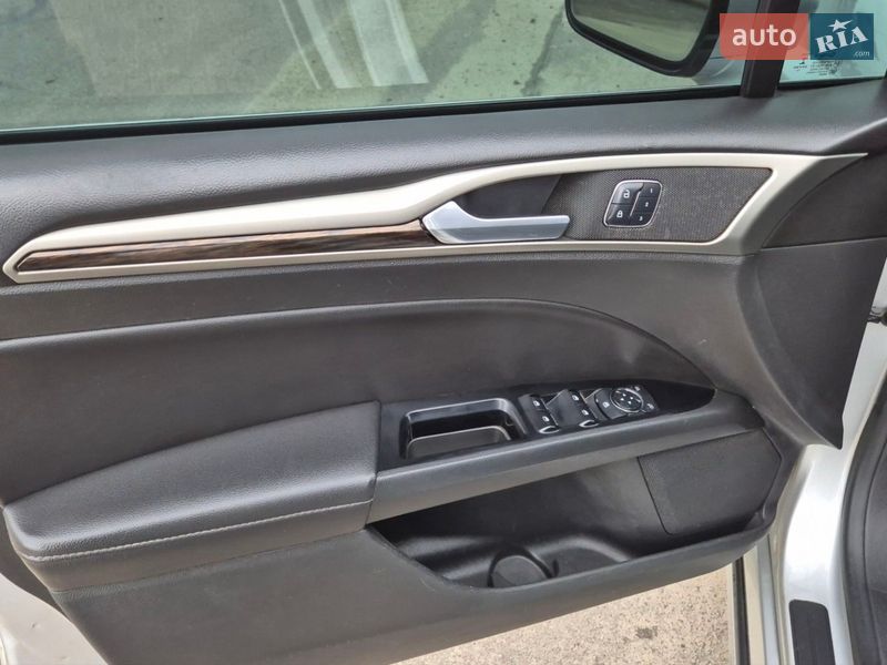 Седан Ford Fusion 2014 в Києві
