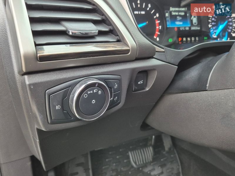 Седан Ford Fusion 2014 в Києві